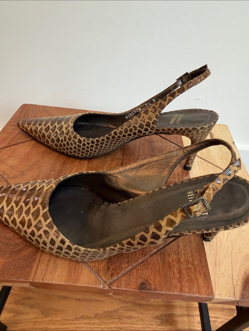 Stuart Weitzman Tan Brown Snake-Print Slingback Pumps, 7 1/2 M…….So Exquisite! - Picture 5 of 7